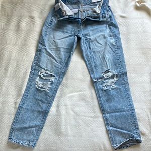 American Eagle Mom Jean